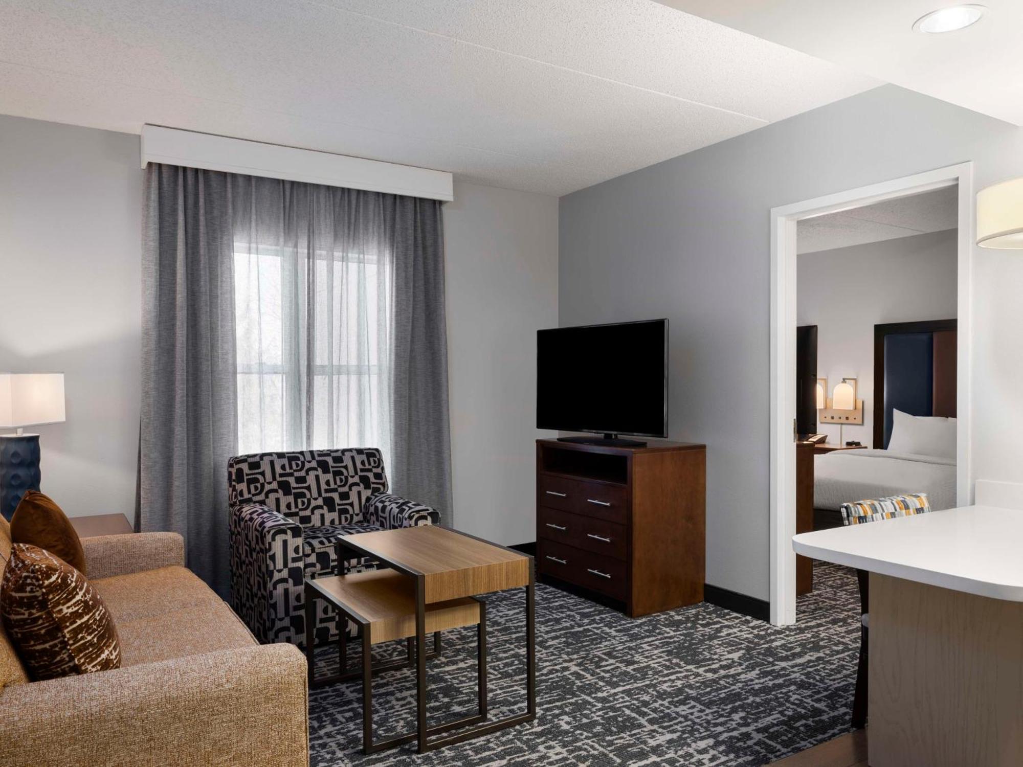 โฮมวูด สวีท บาย ฮิลตัน โคลัมบัส แอร์พอร์ต Hotel ภายนอก รูปภาพ