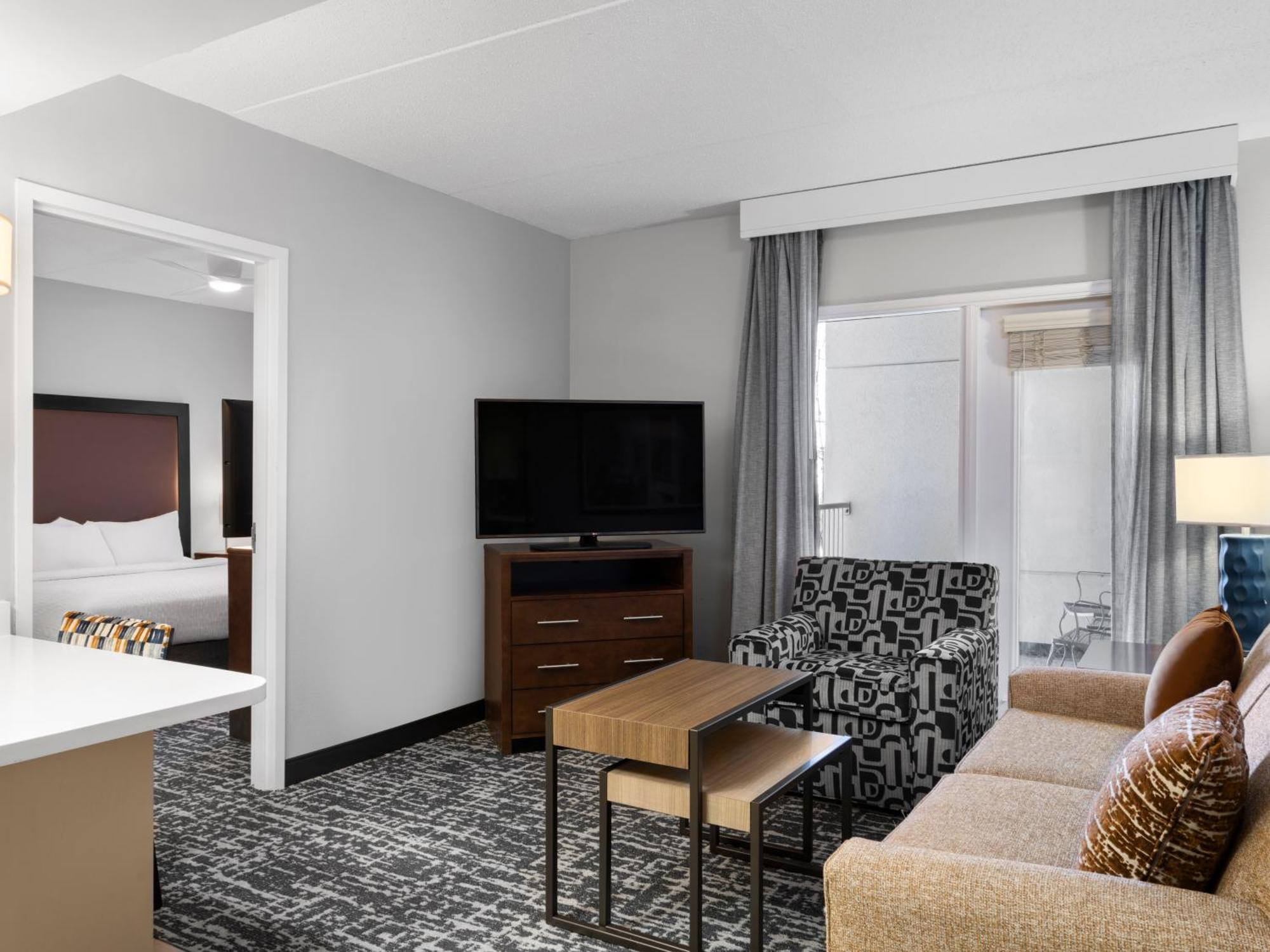 โฮมวูด สวีท บาย ฮิลตัน โคลัมบัส แอร์พอร์ต Hotel ภายนอก รูปภาพ